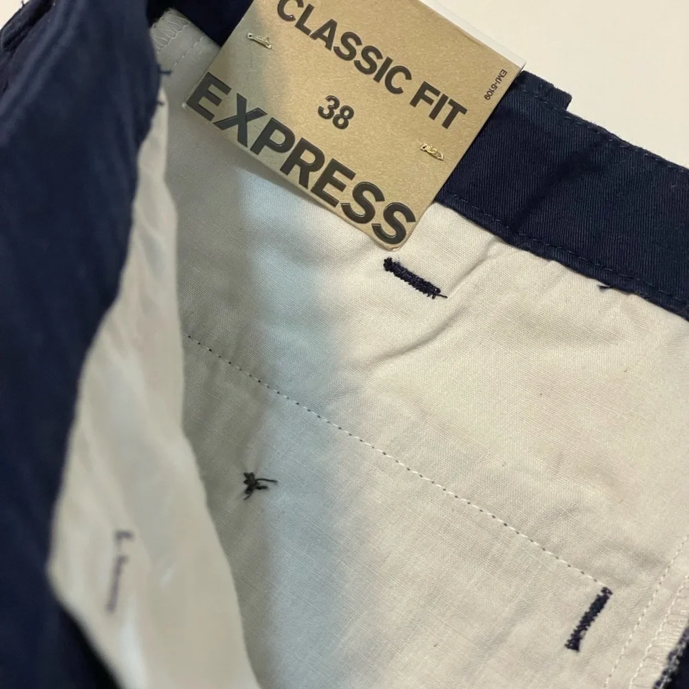 Express Classic Fit Stretch Shorts Mens Size 38 Plain Navy Blue, NWT